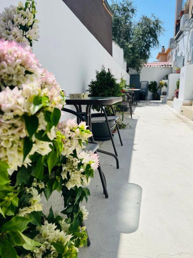 Cozy And Traditional - Ec Studios Larnaca Dış mekan fotoğraf